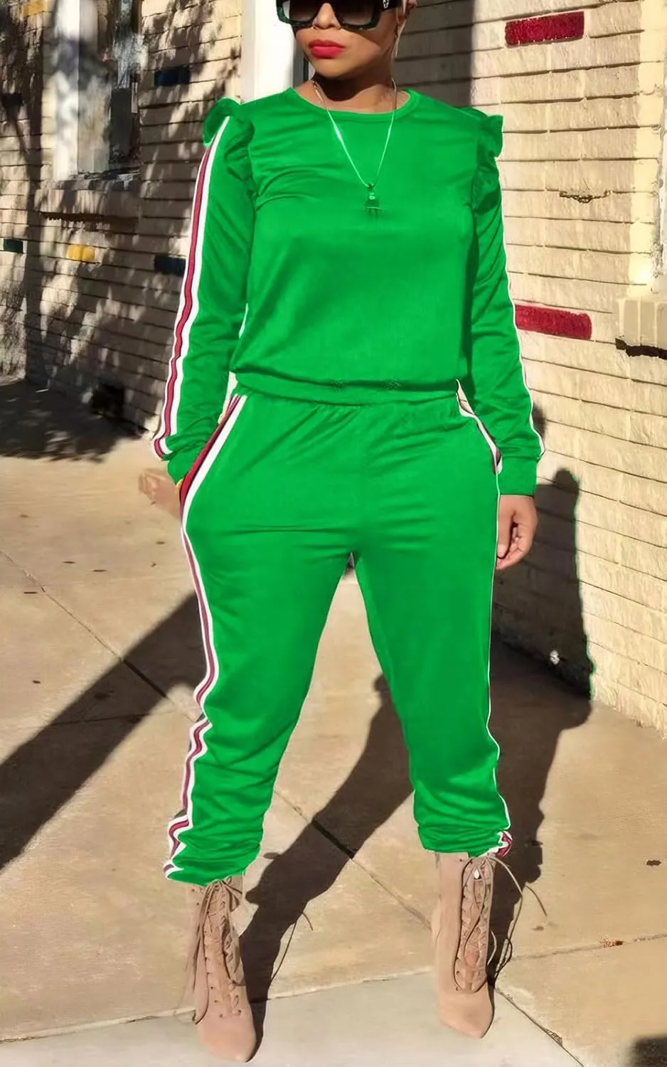Akmipoem Women's 2 Piece Outfits Ruffle Sleeve Sweatshirt and Pants Sweatsuits Set Tracksuits
