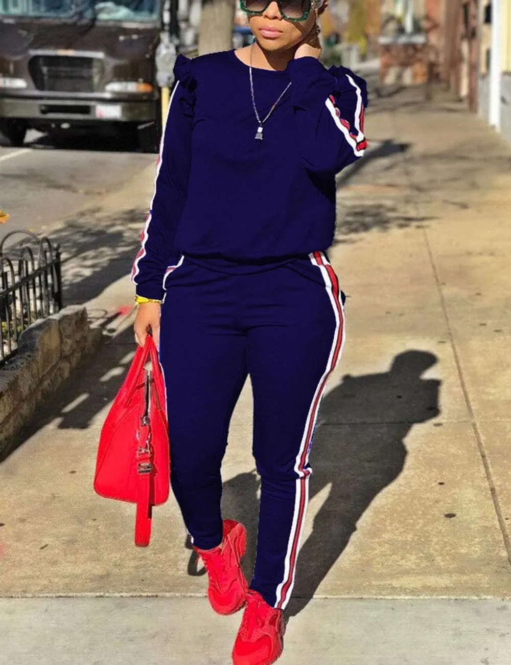 Akmipoem Women's 2 Piece Outfits Ruffle Sleeve Sweatshirt and Pants Sweatsuits Set Tracksuits