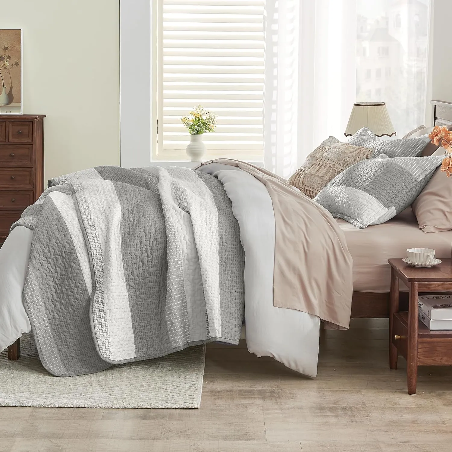 Andency Grey Striped Quilt King(106x96Inch), 3 Pieces (1 Quilt and 2 Pillowcases) Patchwork Bedspread Coverlet Set, Soft Microfiber Quilted Bedding Set