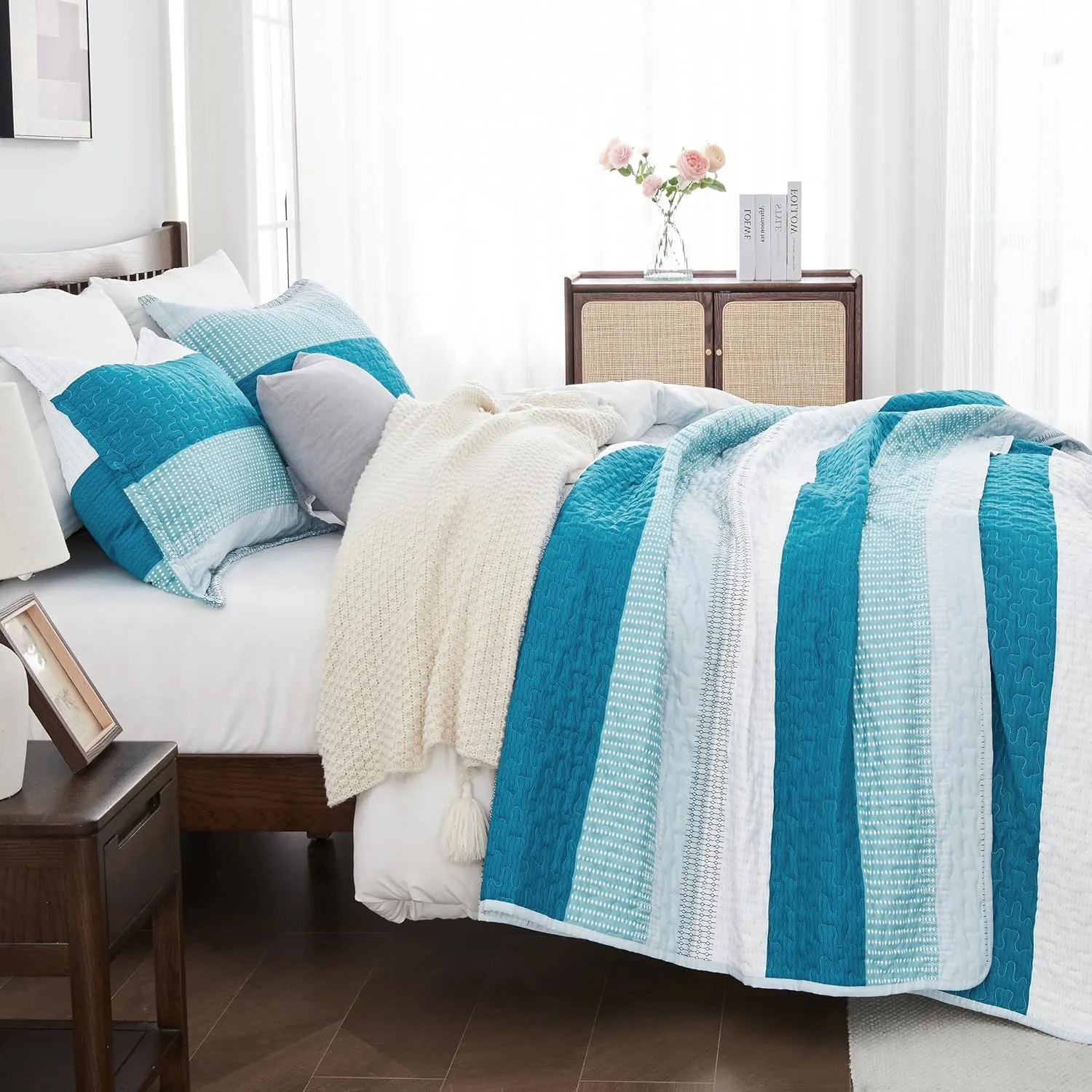 Andency Teal and White Striped Quilt King(106x96Inch), 3 Pieces (1 Quilt and 2 Pillowcases) Patchwork Bedspread Coverlet Set, Soft Microfiber Quilted Bedding Set