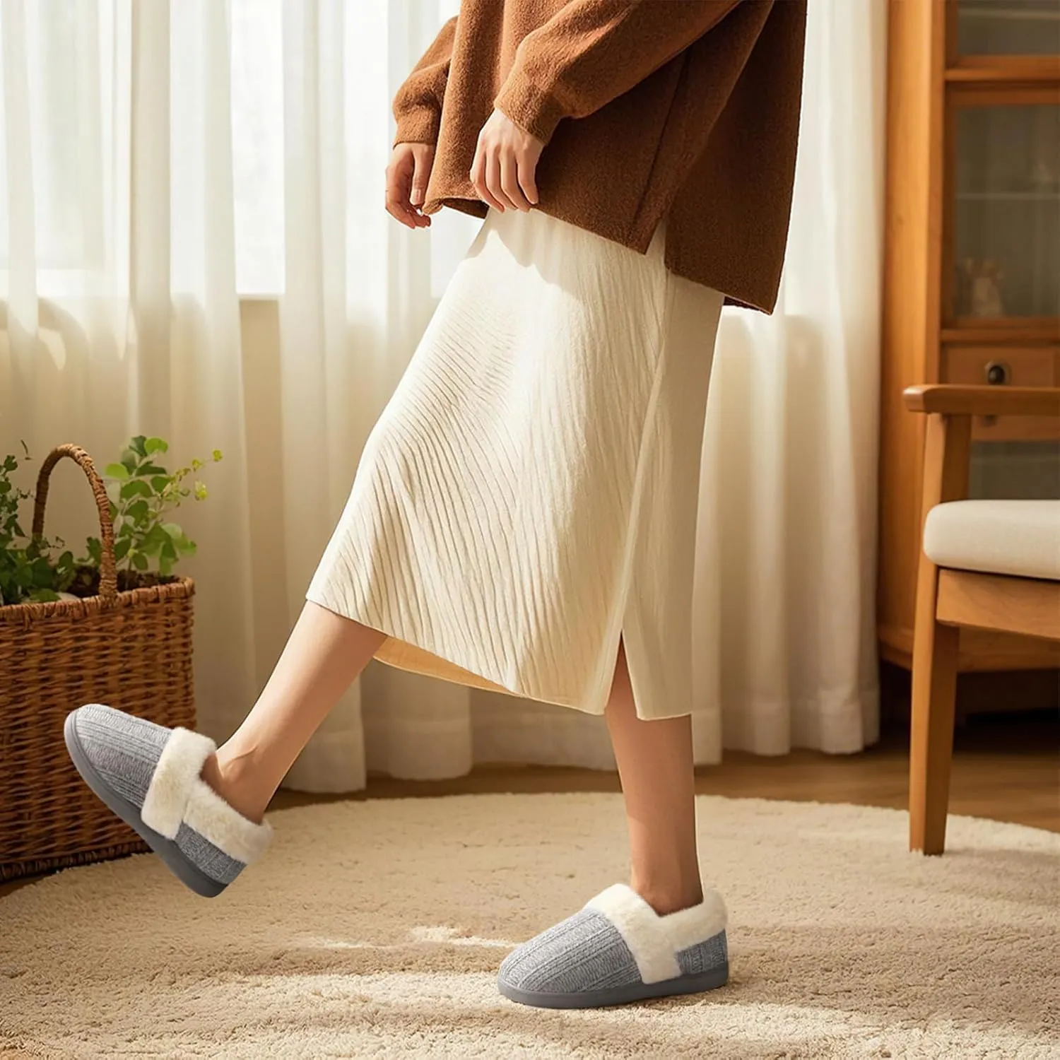ATHMILE House Slippers for Women Memory Foam Closed Back House Shoes Outdoor Indoor Bedroom Slippers Chenille Knit Fleece Fuzzy Comfy Cozy