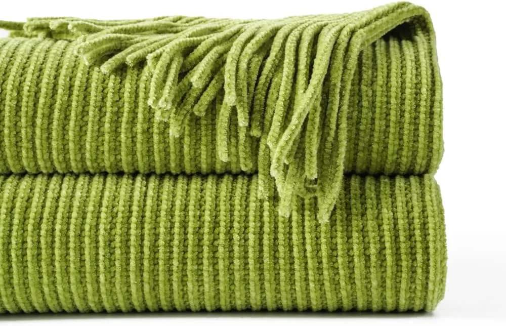 BATTILO HOME Apple Green Throw Blanket for Couch, Soft Chenille Knit Throws with Tassels for Home Decor, Spring Green Throws for Couch Cover, 50"x60"