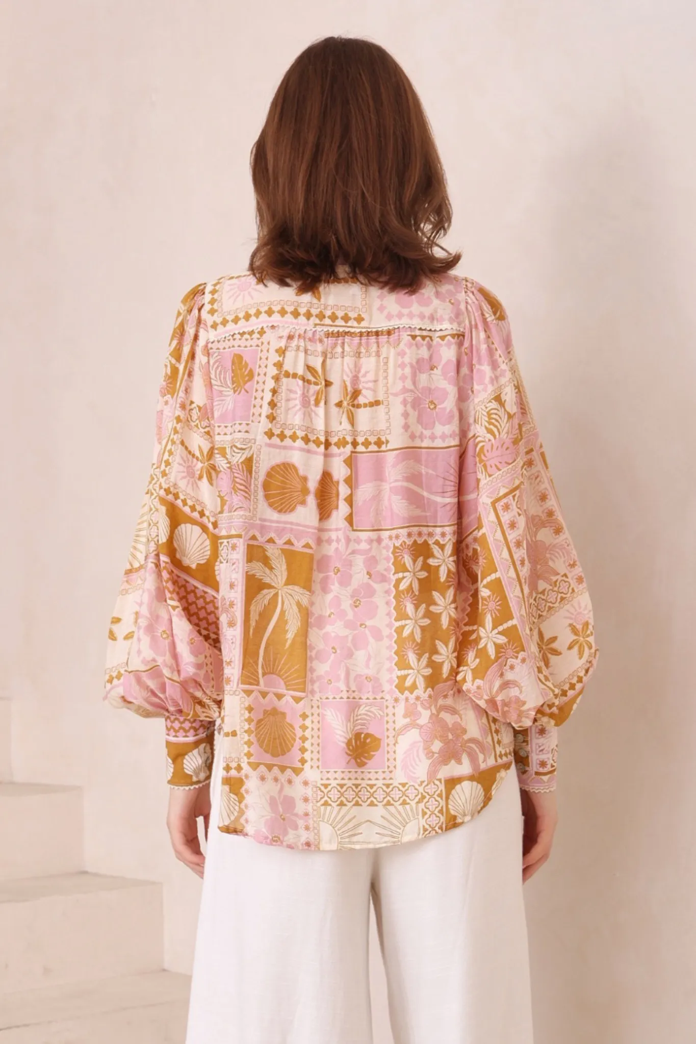 Bella shirt