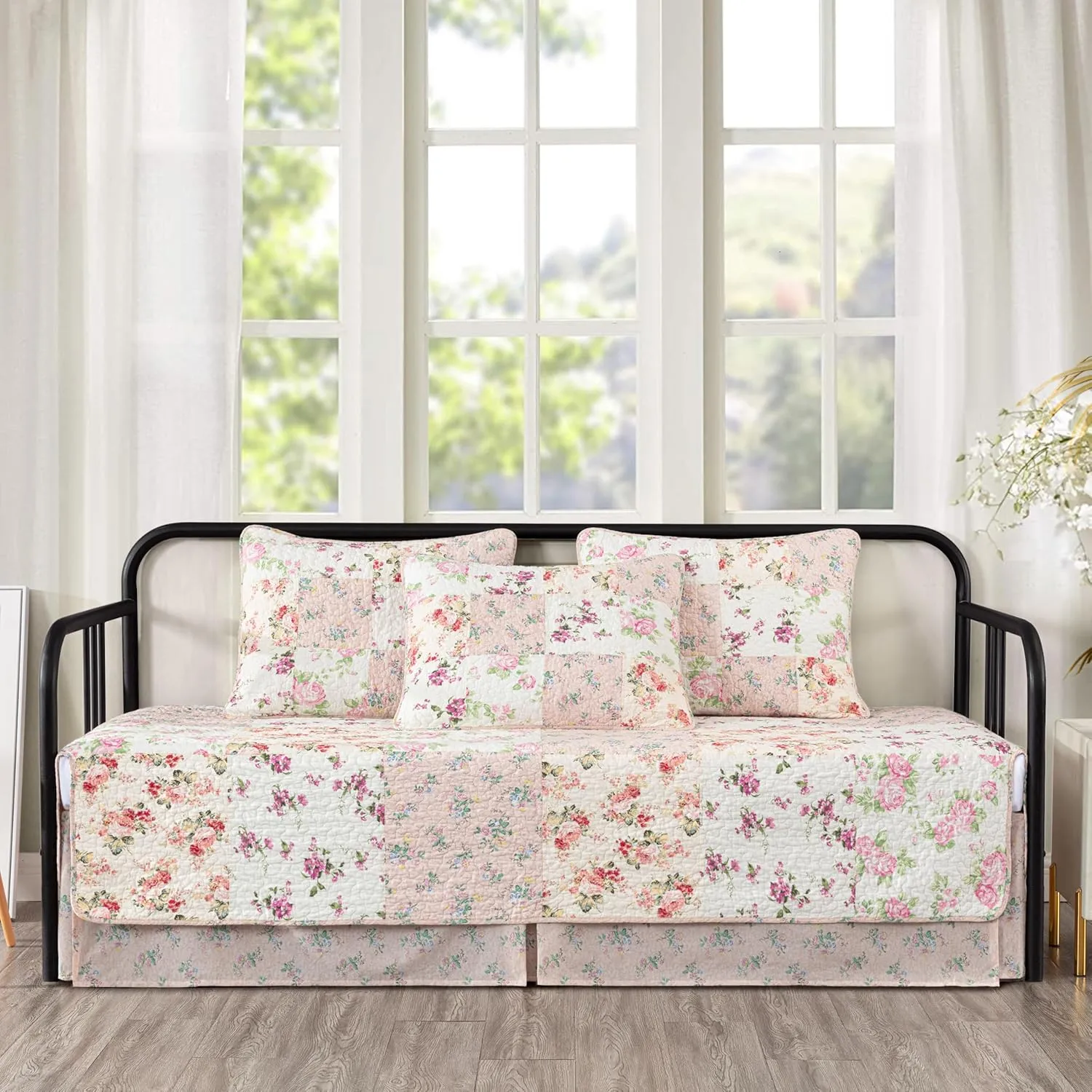 Chezmoi Collection Abbi 5-Piece Pink Shabby Chic Bedding Floral Daybed Set, Pre-Washed Cotton Patchwork Daybed Cover