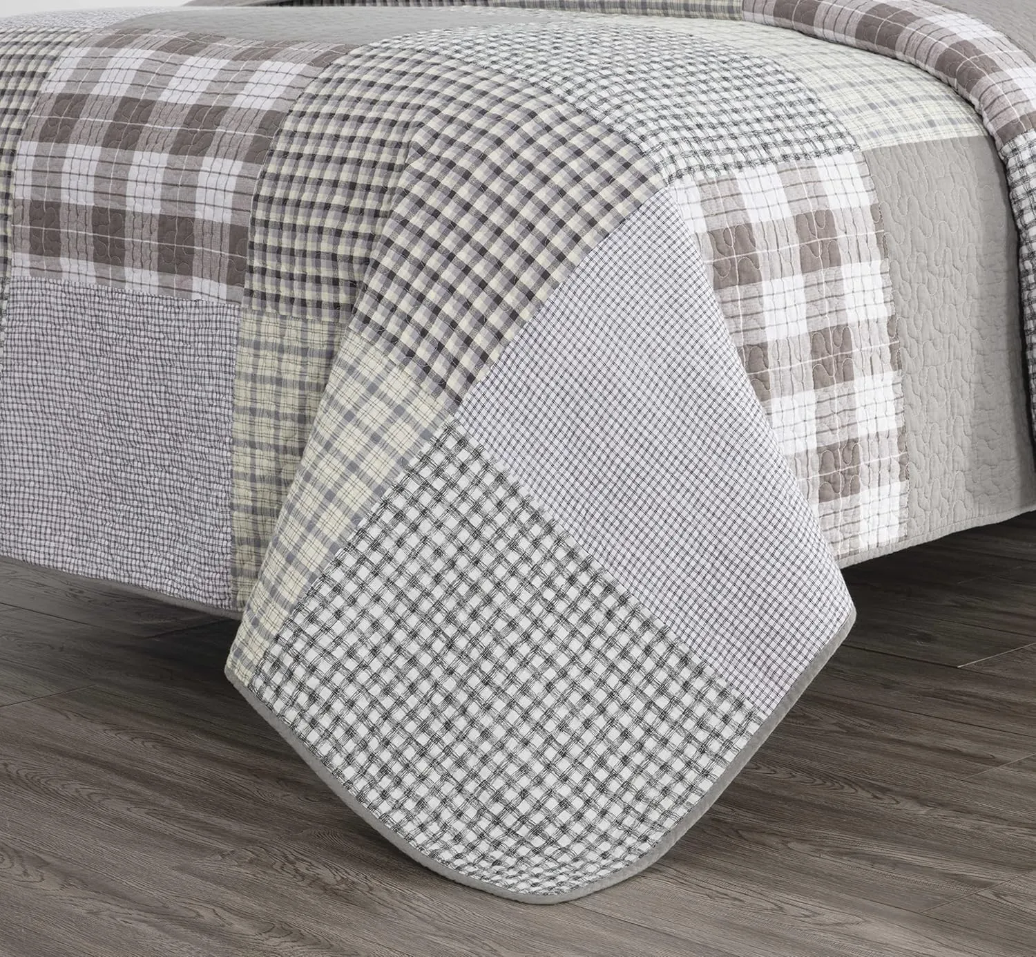 Chezmoi Collection Adrian 3-Piece Plaid Windowpane Checkered Patchwork Quilt Set - Soft Lightweight 100% Washed Cotton Bedspread for All Season, Queen Size