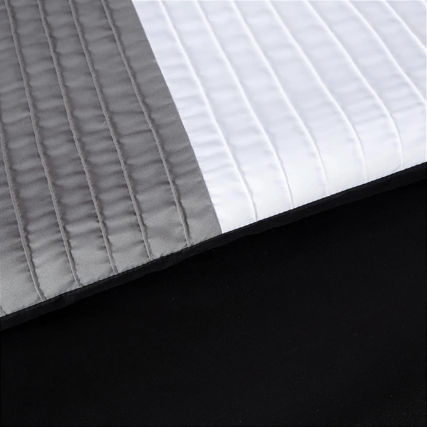 Chezmoi Collection Briar 7-Piece Full Bed in a Bag - All Season Lightweight Microfiber Comforter Set - Includes Sheets & Shams - Black/Gray/White Pleated Stripe Design