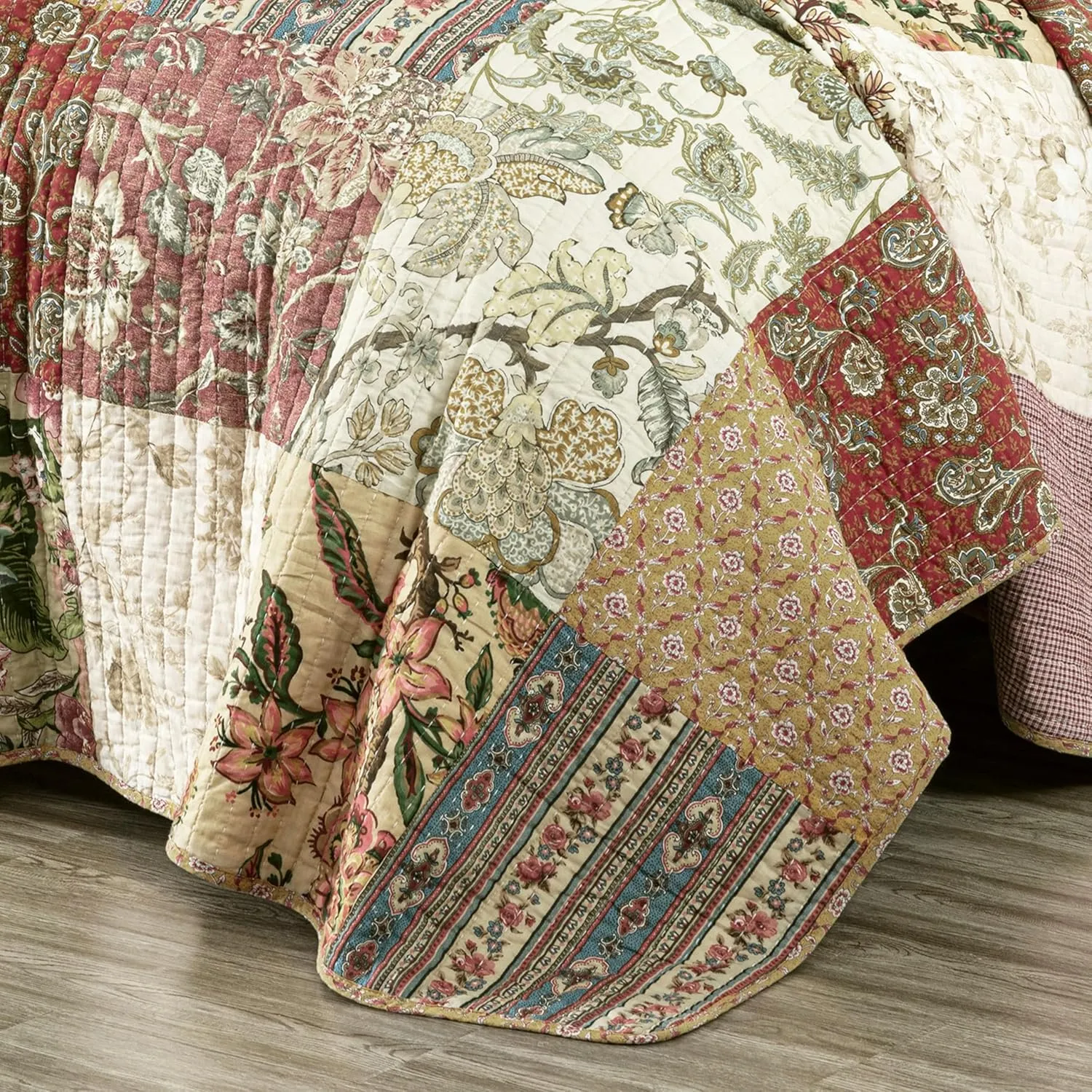 Chezmoi Collection Delaney 3-Piece Floral Patchwork Pre-Washed 100% Cotton Quilt Set, King
