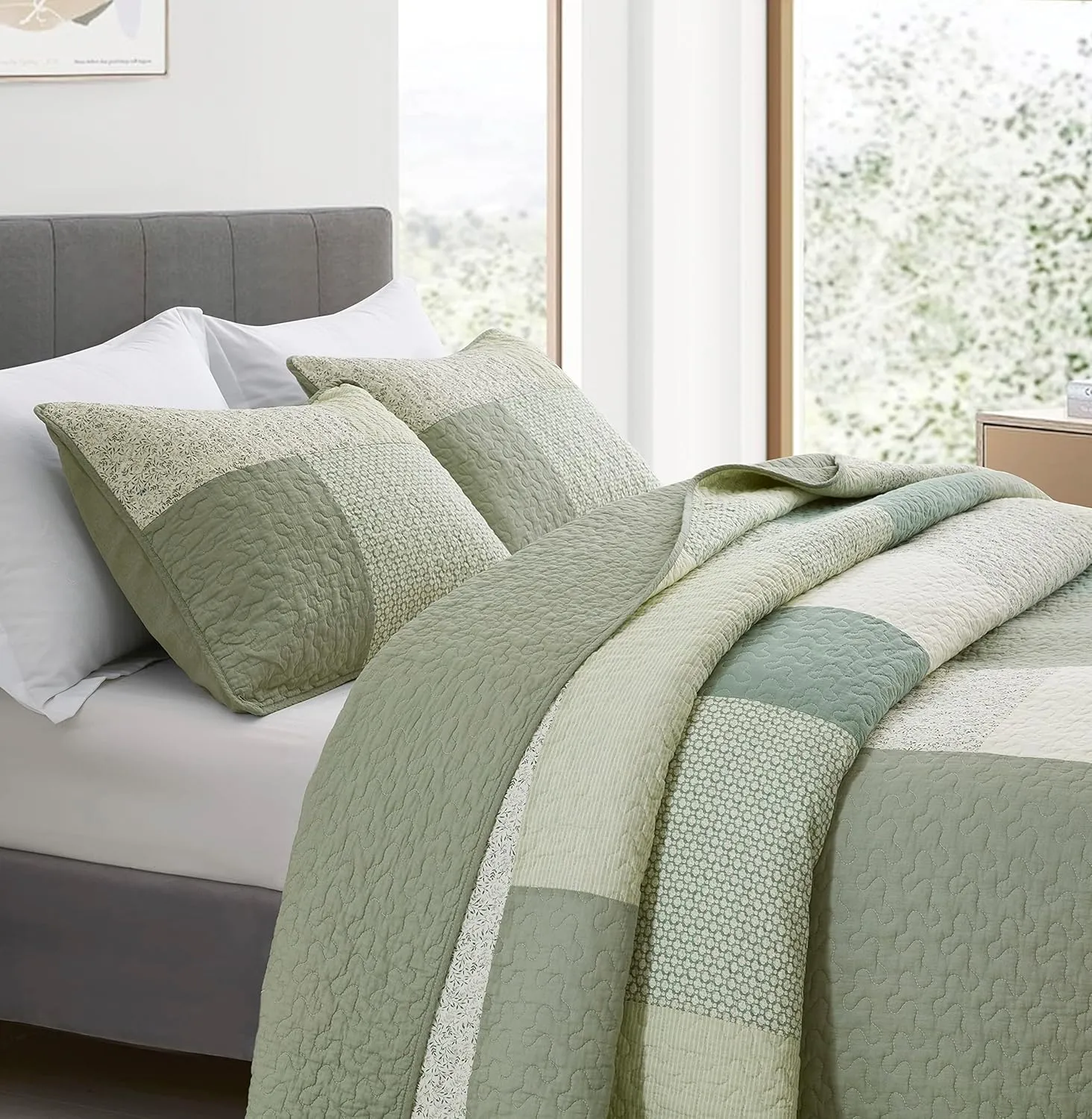 Chezmoi Collection Elm 3-Piece Chic Patchwork Quilt Set - Green Floral Striped Coverlet - Pre-Washed Cotton Lightweight Reversible Bedspread, King Size