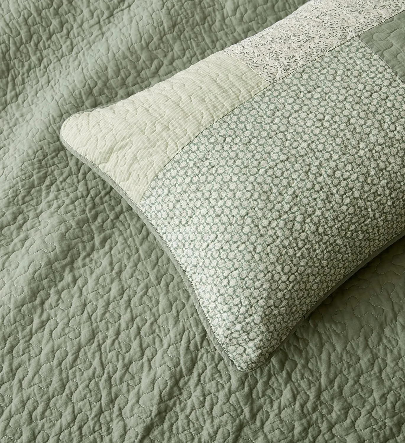 Chezmoi Collection Elm 3-Piece Chic Patchwork Quilt Set - Green Floral Striped Coverlet - Pre-Washed Cotton Lightweight Reversible Bedspread, King Size