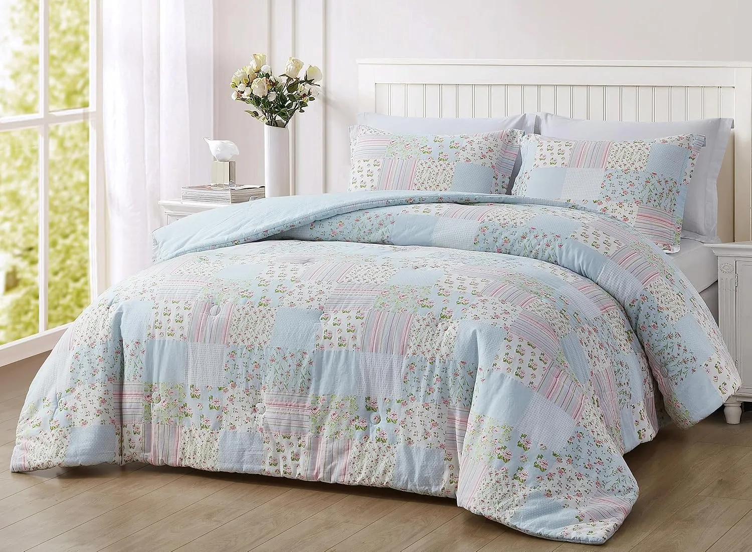 Chezmoi Collection Holly 3-Piece Washed Cotton Comforter Set Queen Size - Floral Bedding Set Blue White Pink Green Polka Dot Printed Patchwork Reversible Lightweight Comforter for All Season