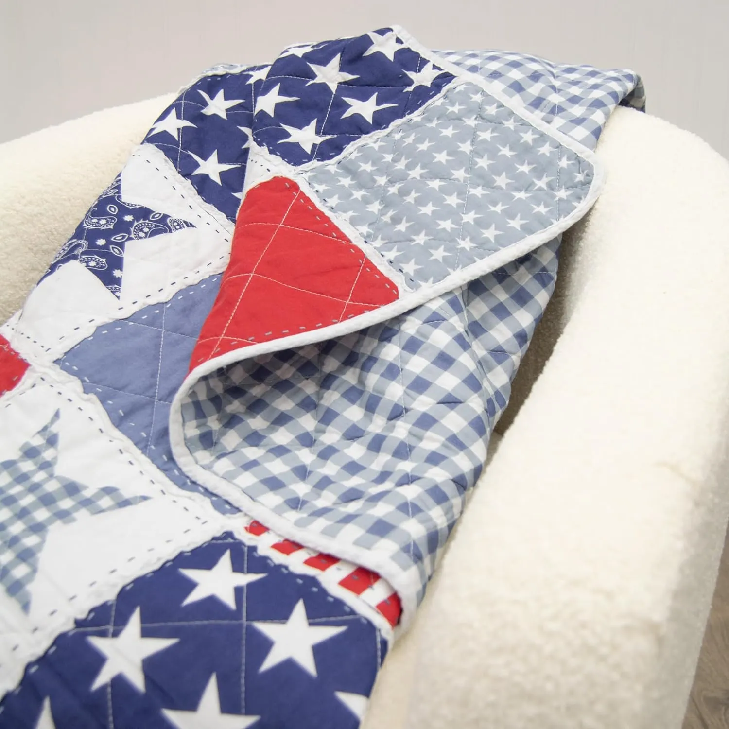 Donna Sharp Stars & Stripes Cotton Quilted Throw/Blanket. Includes a 50" x 60" Quilted Pieced Throw. Machine Washable - Perfect for Americana Rustic Decor