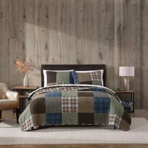 Eddie Bauer - King Quilt Set, Premium Cotton Reversible Bedding with Matching Shams, Patchwork Home Decor (Classic Patchwork Green, King)