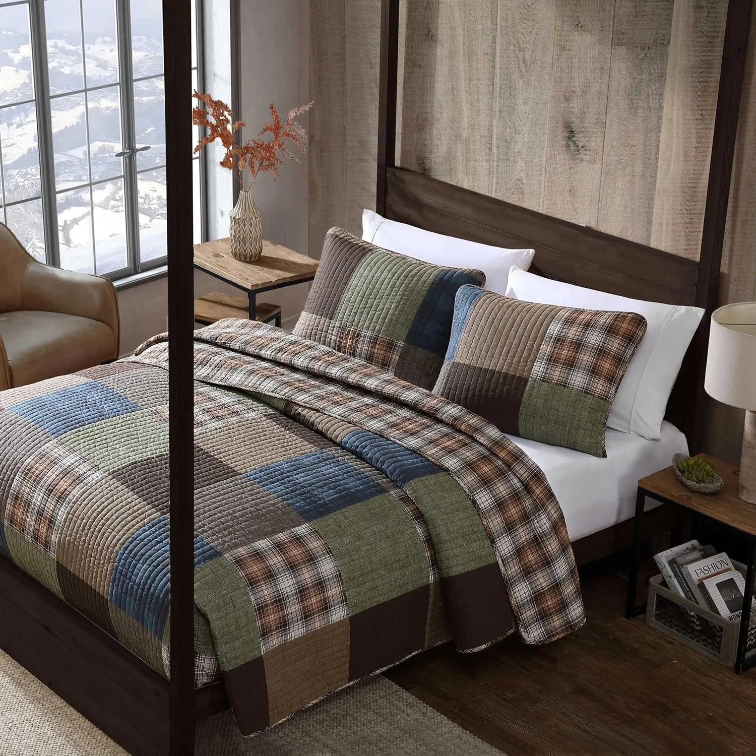 Eddie Bauer - King Quilt Set, Premium Cotton Reversible Bedding with Matching Shams, Patchwork Home Decor (Classic Patchwork Green, King)