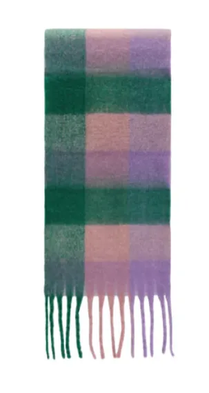 Emma Scarf