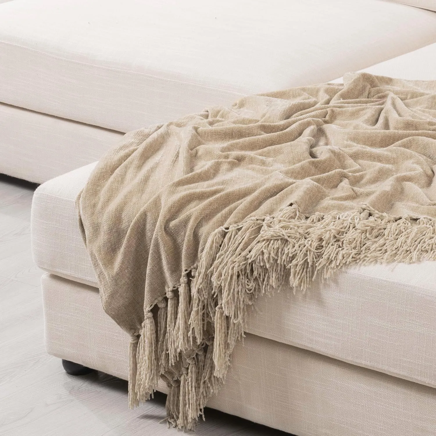 EVERGRACE Soft Chenille Throw Blanket for Couch, Cozy Plush Fuzzy Decorative Chenille Knit Throw Blanket with Tassels, Lightweight Blanket and Throws for Bed Sofa Gift Home Decor, Beige 50"x60"