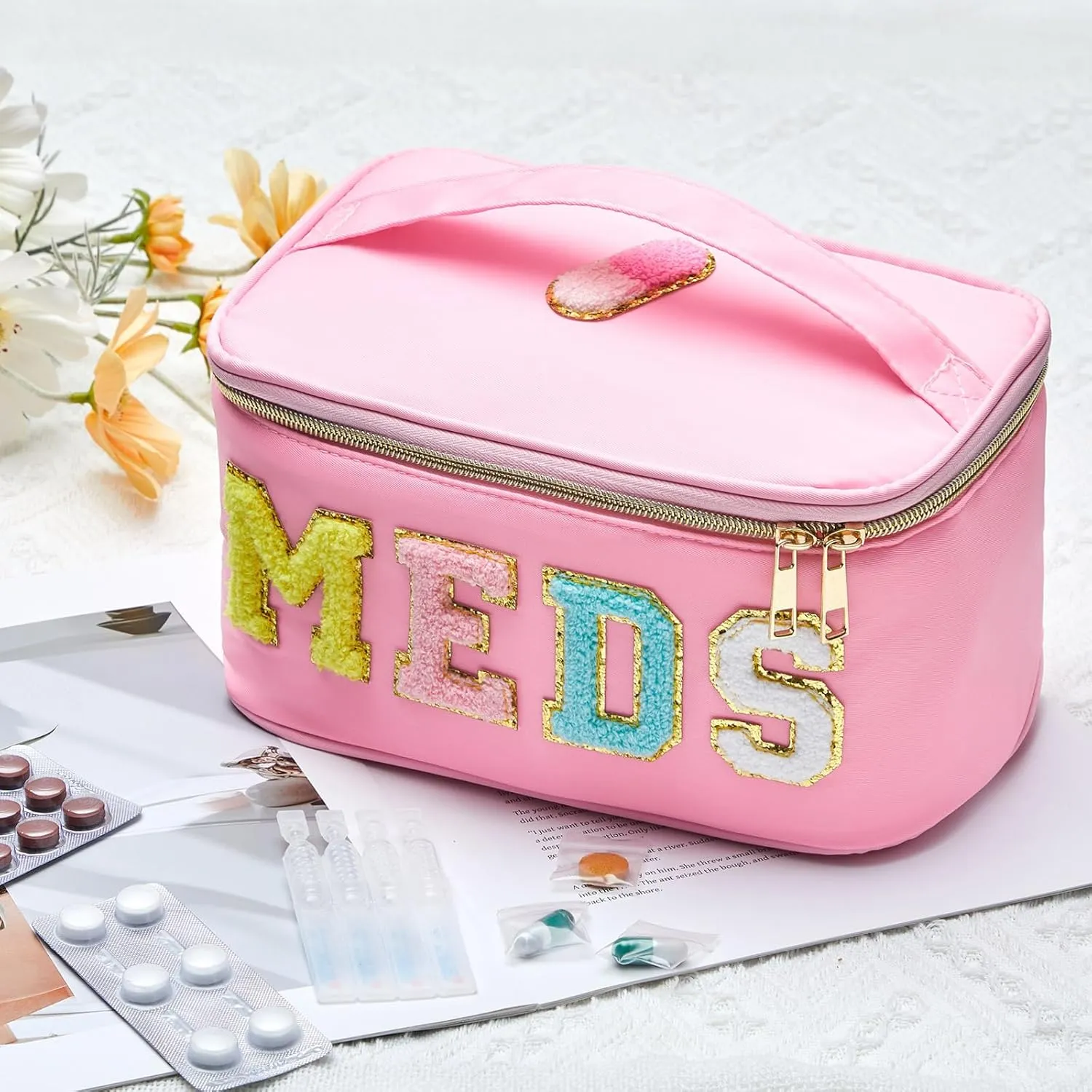 Geetery Chenille Letter Bag Nylon Meds Makeup Cases Preppy Patch with Zipper, Portable Cosmetic Toiletry Storage Bag for Women(Pink)