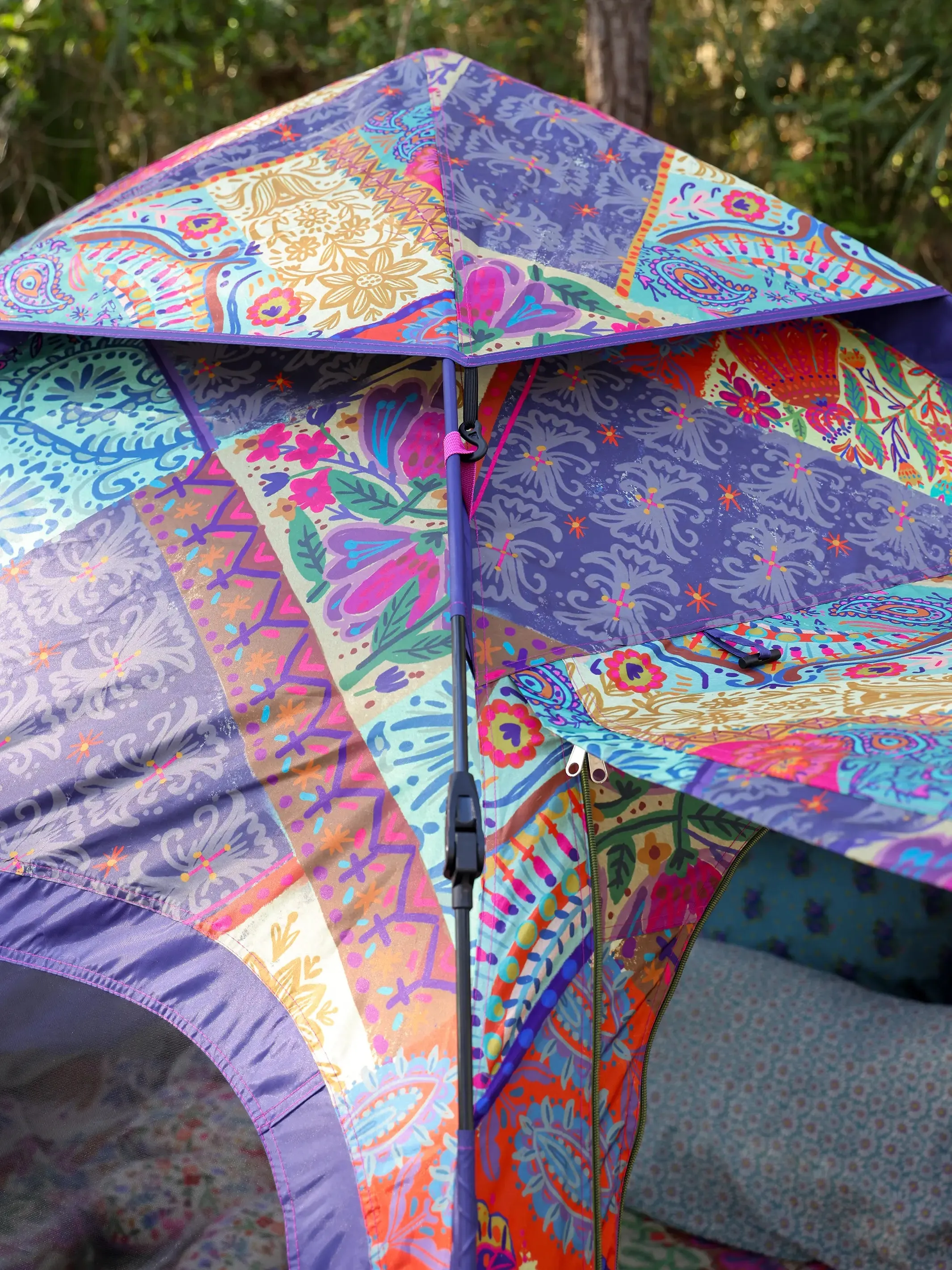Good Vibes Camping Tent - Dark Square Patchwork