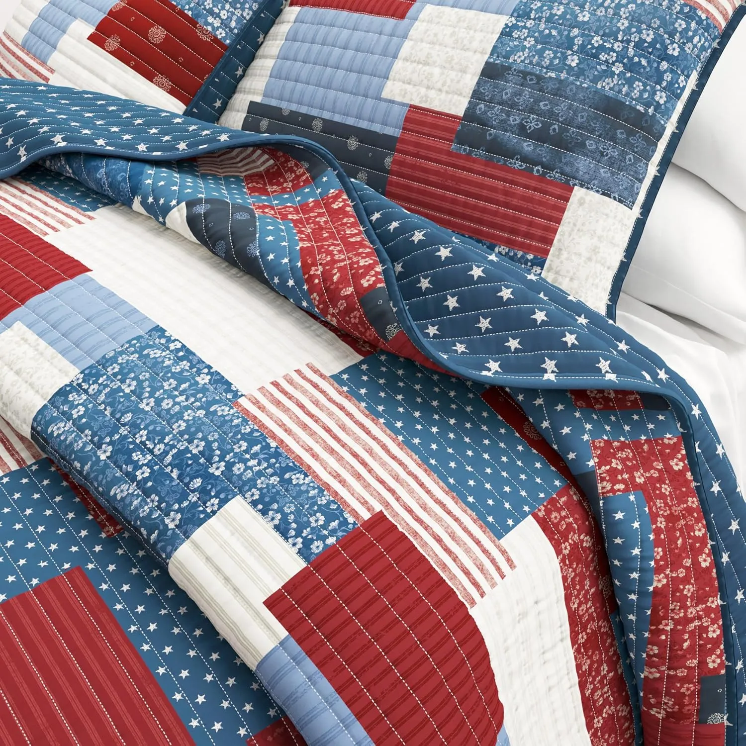 Great Bay Home 3-Piece King/California King Microfiber Quilt Set with Shams - Americana Patchwork Reversible Design - Lightweight, All-Season, Layerable Bedding Set