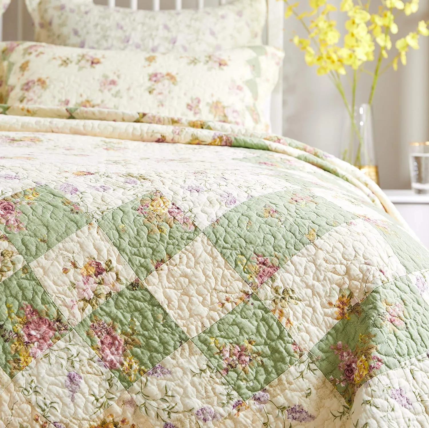 Greenland Home 100% Cotton Fashion Quilt Collection, Prewashed, Reversible Quilt Set, 2-Piece Twin/XL, Bliss