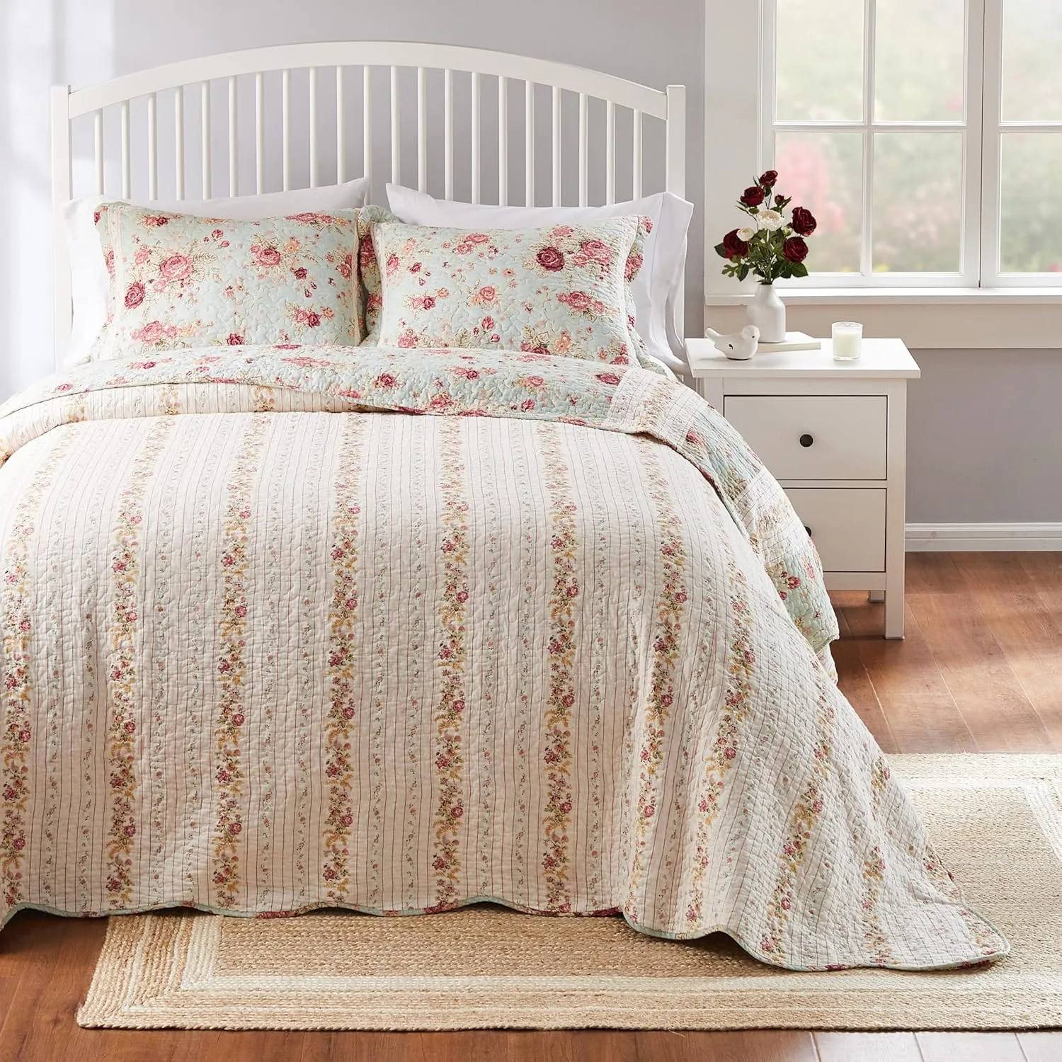 Greenland Home Antique Rose 100% Cotton Heirloom-Quality Bedspread Set, 3-Piece Queen, Blue