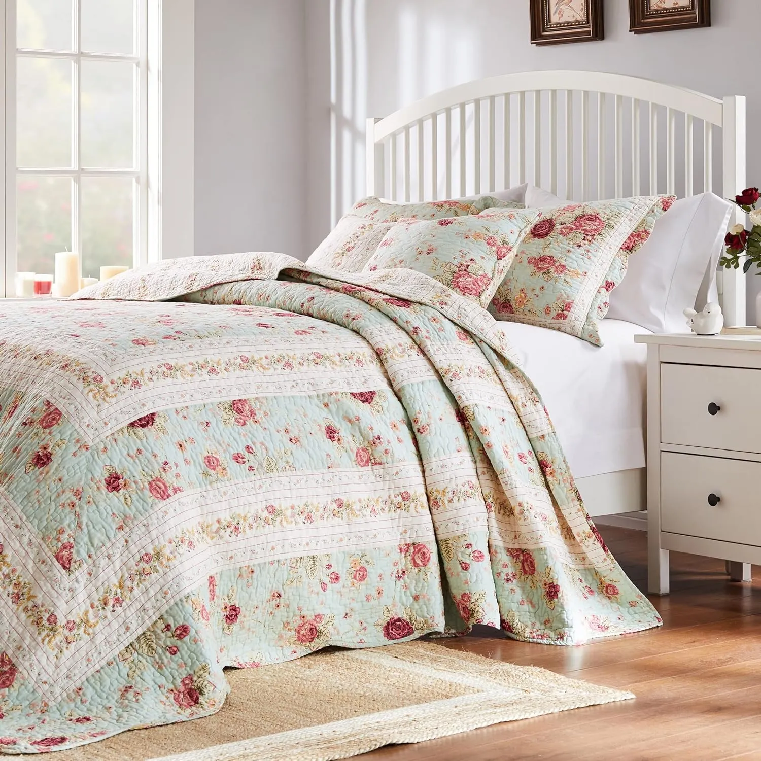 Greenland Home Antique Rose 100% Cotton Heirloom-Quality Bedspread Set, 3-Piece Queen, Blue