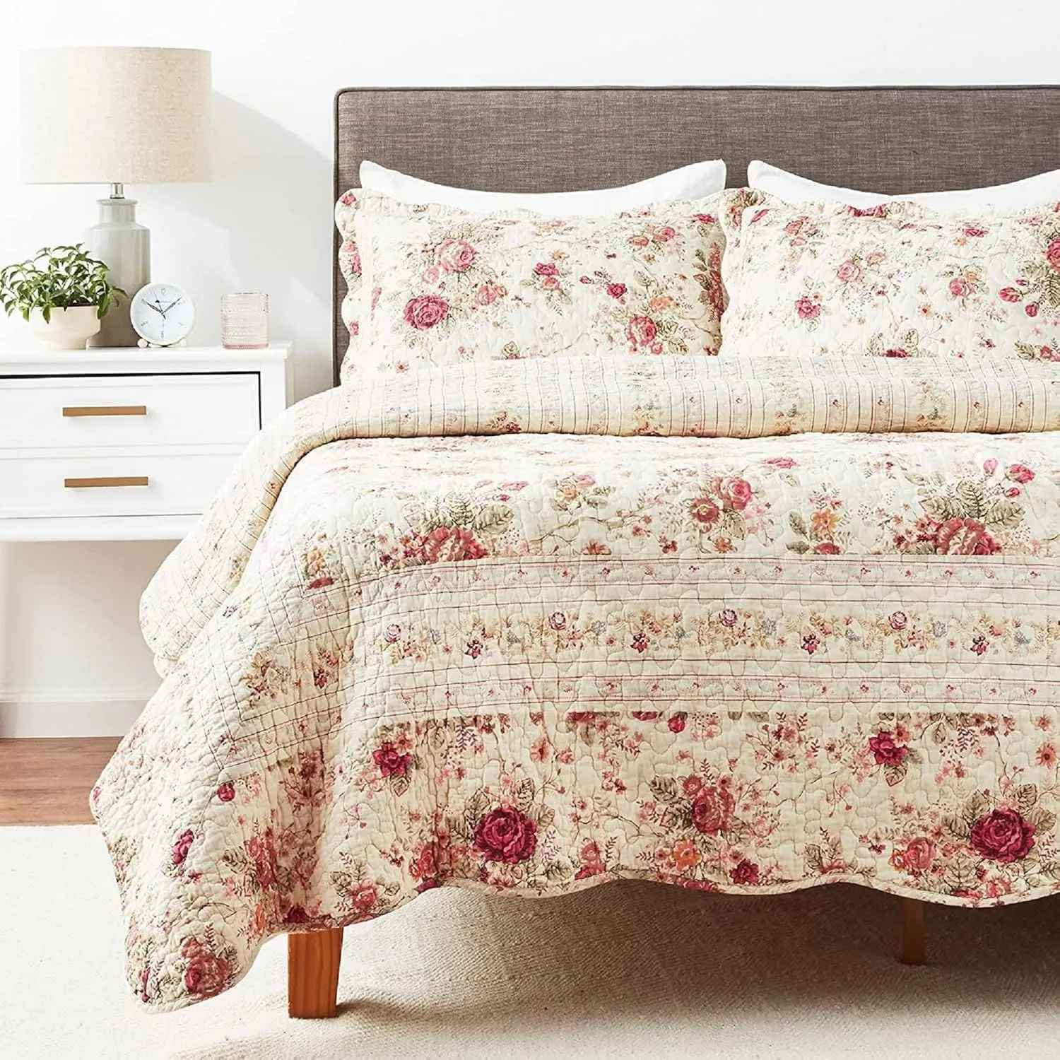 Greenland Home Antique Rose 100% Cotton Heirloom-Quality Quilt Set, 2-Piece Twin/XL, Ecru