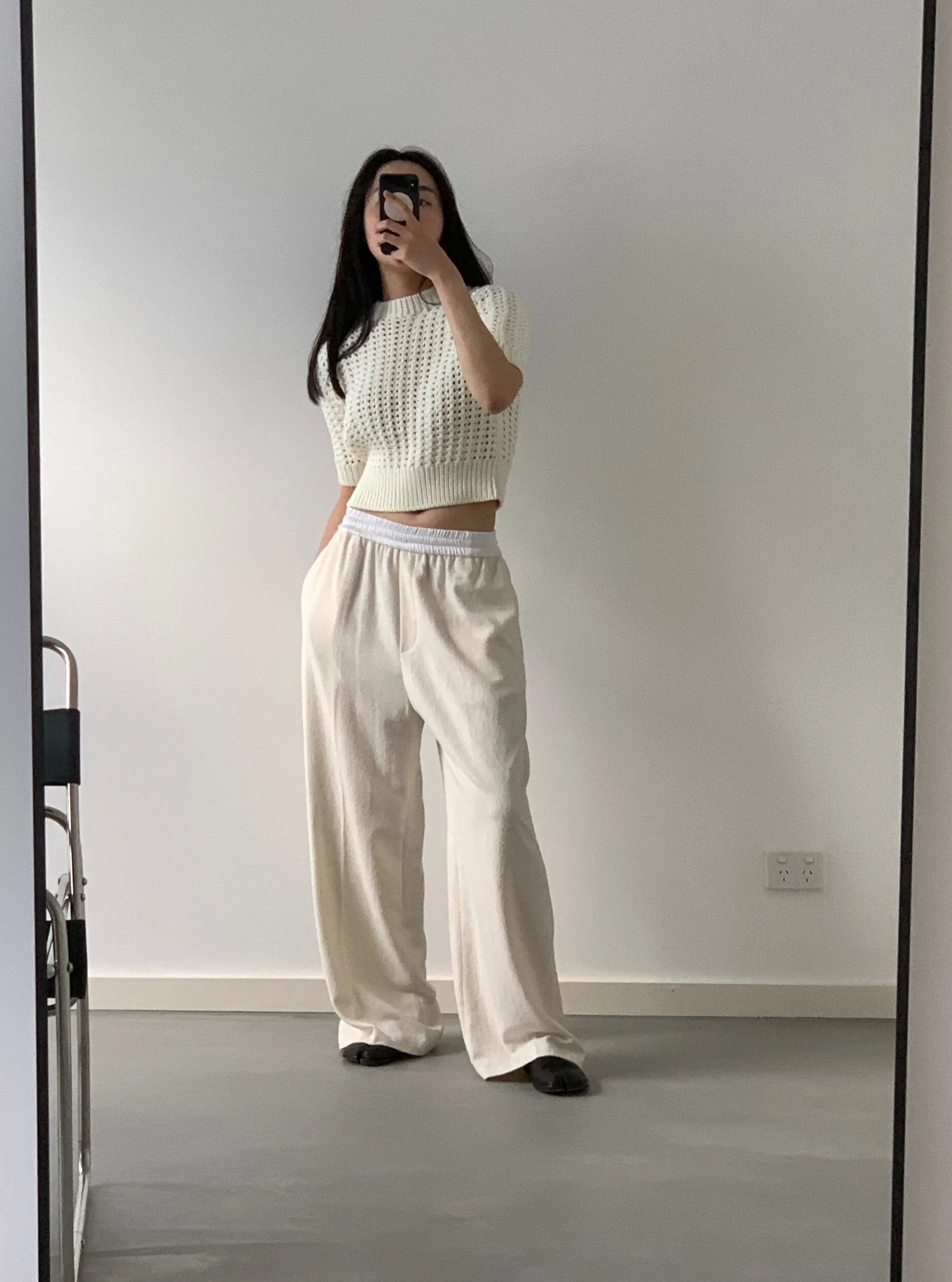 Hole Knit
