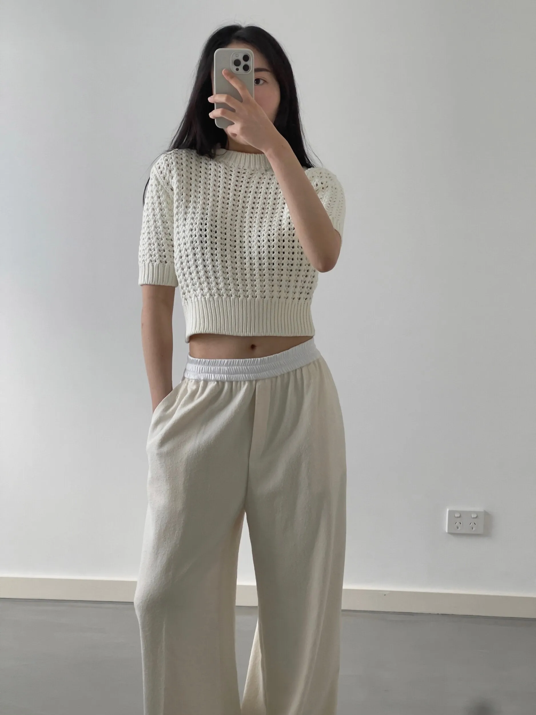 Hole Knit