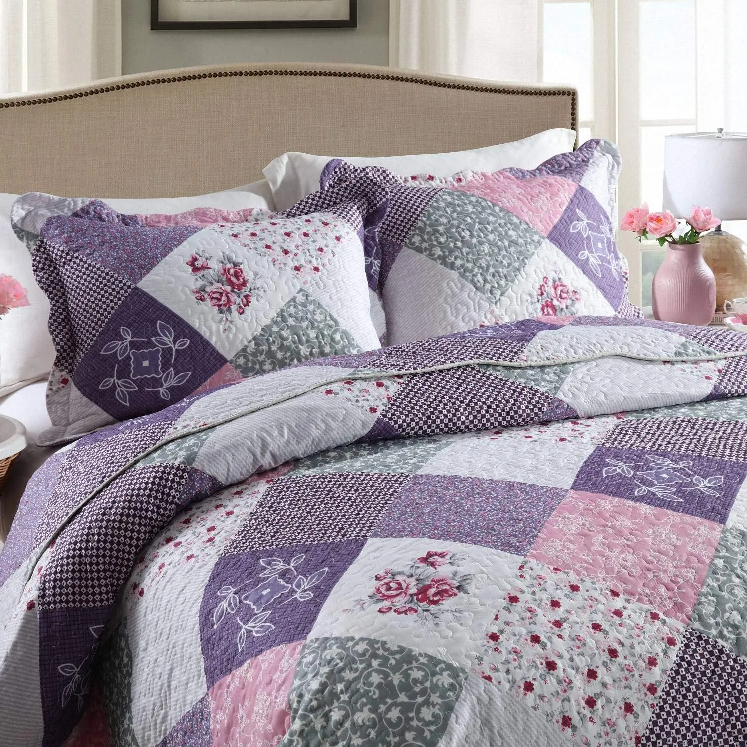 HoneiLife Quilt Set Twin Size - 2 Piece Microfiber Quilts Reversible Bedspreads Patchwork Coverlets Floral Bedding Set All Season Quilts with Geometric and Little Rose Print Pattern，Purple