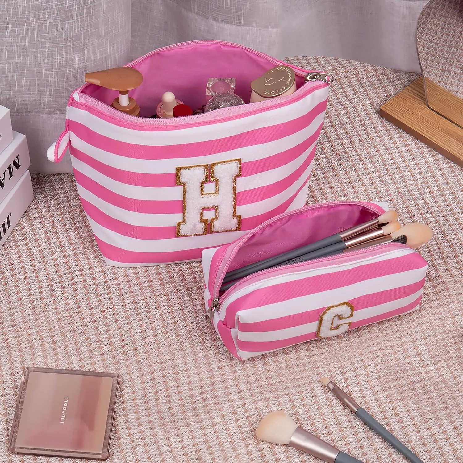 Initial Makeup Bag Set, Personalized Stripe Cosmetic Bag, Waterproof Travel Toiletry Bag, Cute Makeup Pouch for Women Preppy Teen Girls Gift Trendy Stuff Gift (Pink A)