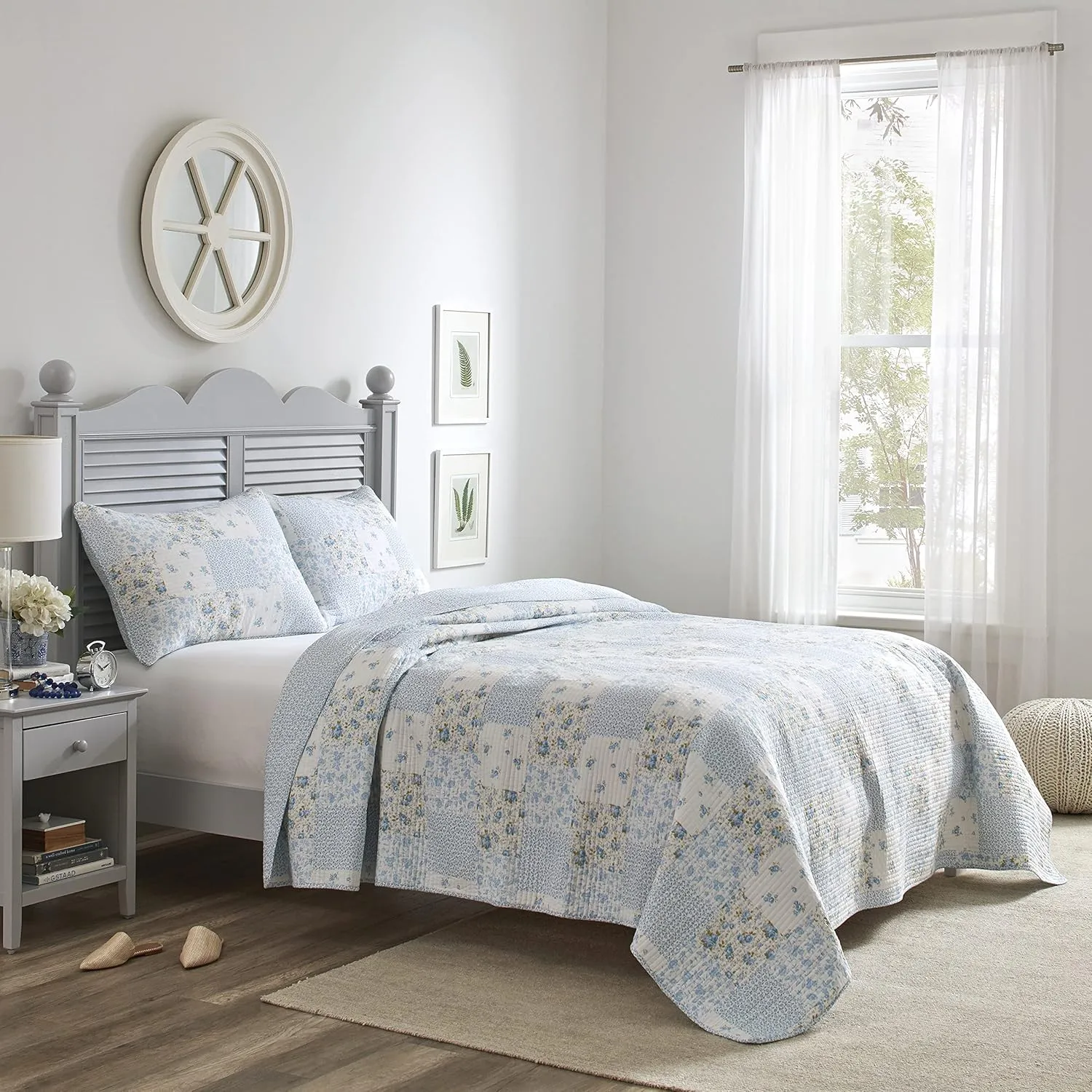 Laura Ashley - King Quilt Set, Cotton Reversible Bedding with Matching Shams, Bedroom Decor Ideal for All Seasons (Kenna Blue, King)