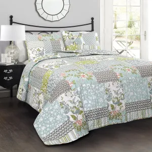 Lush Decor Roesser Quilt | Patchwork Floral Reversible Print Pattern Country Farmhouse Style 3 Piece Bedding Set - King - Blue