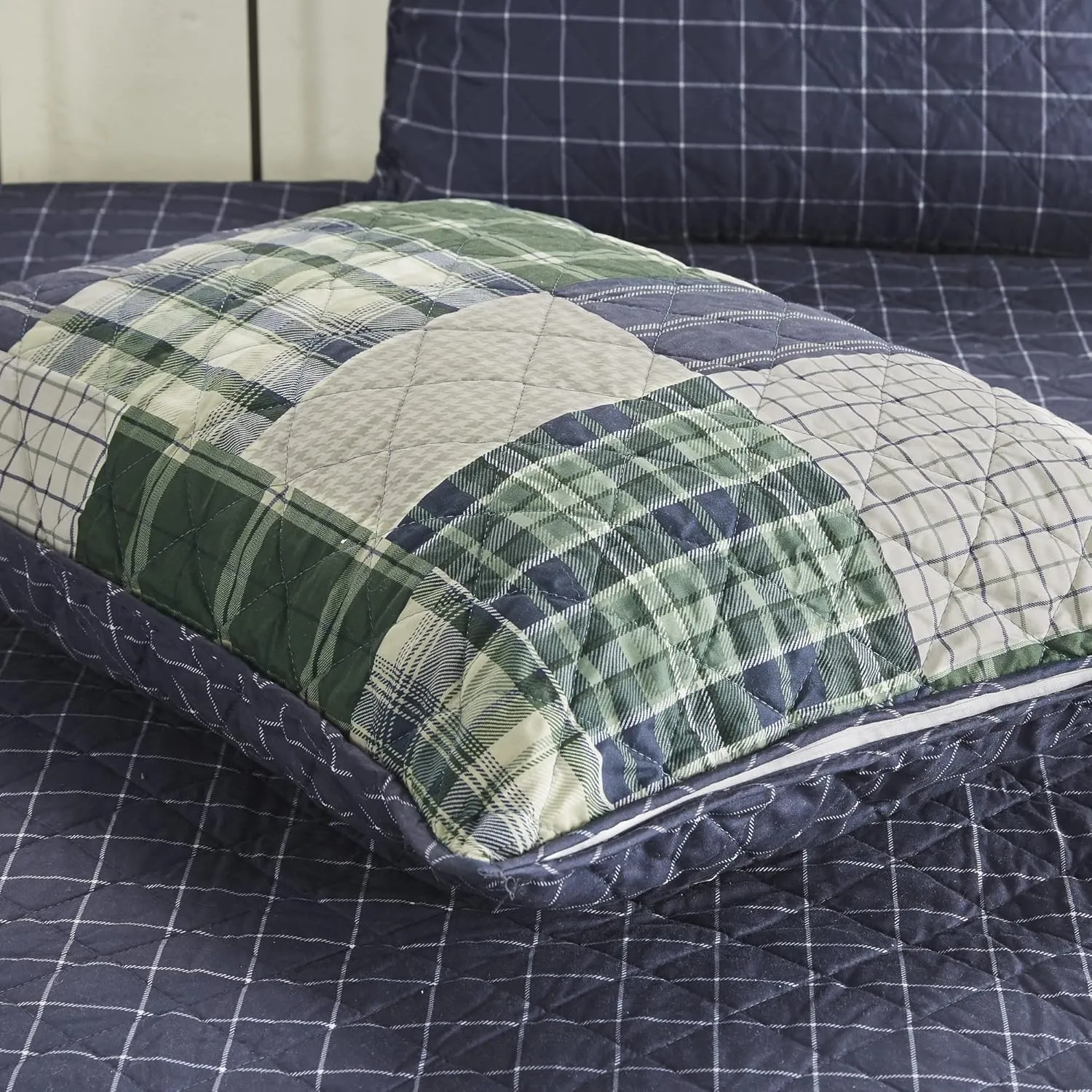 Madison Park Reversible Quilt Cabin Lifestyle Plaid Design - All Season, Breathable Coverlet Bedspread Bedding Set, Matching Shams, Full/Queen(90"x90"), Green/Navy 3 Piece