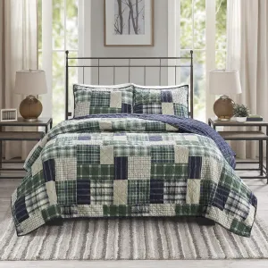 Madison Park Reversible Quilt Cabin Lifestyle Plaid Design - All Season, Breathable Coverlet Bedspread Bedding Set, Matching Shams, Full/Queen(90"x90"), Green/Navy 3 Piece