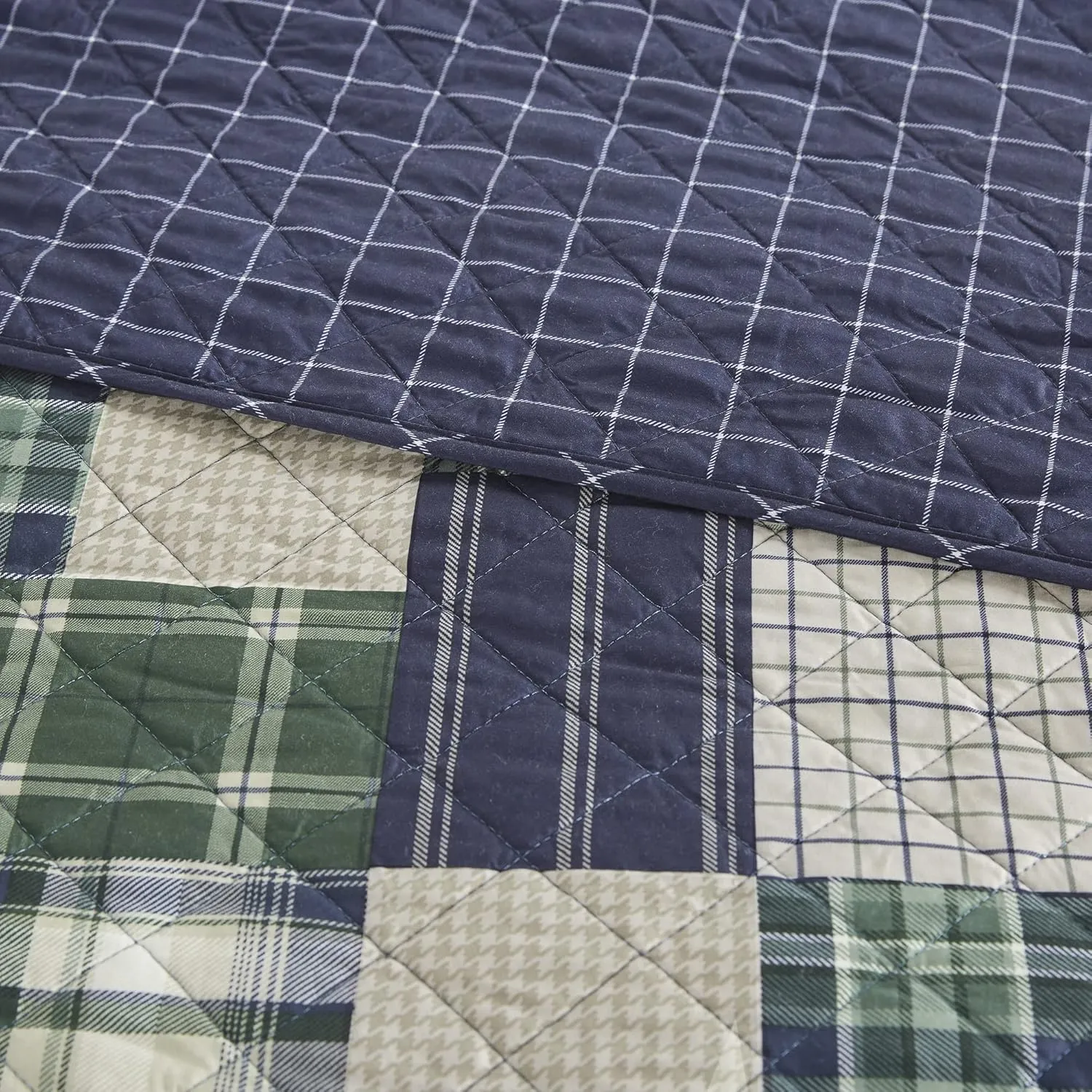 Madison Park Reversible Quilt Cabin Lifestyle Plaid Design - All Season, Breathable Coverlet Bedspread Bedding Set, Matching Shams, Full/Queen(90"x90"), Green/Navy 3 Piece