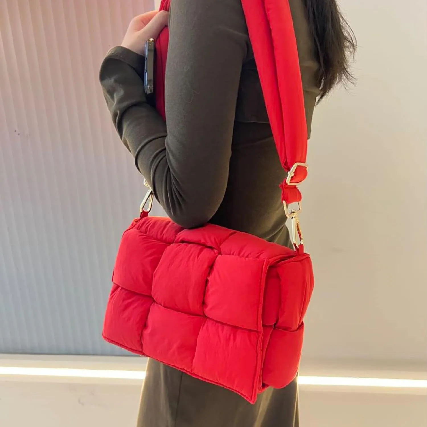NAARIIAN Puffer Crossbody Bag for Women, Lightweight Puffy Shoulder Bags with Adjustable Strap,Quilted Woven Purse Hobo Bag