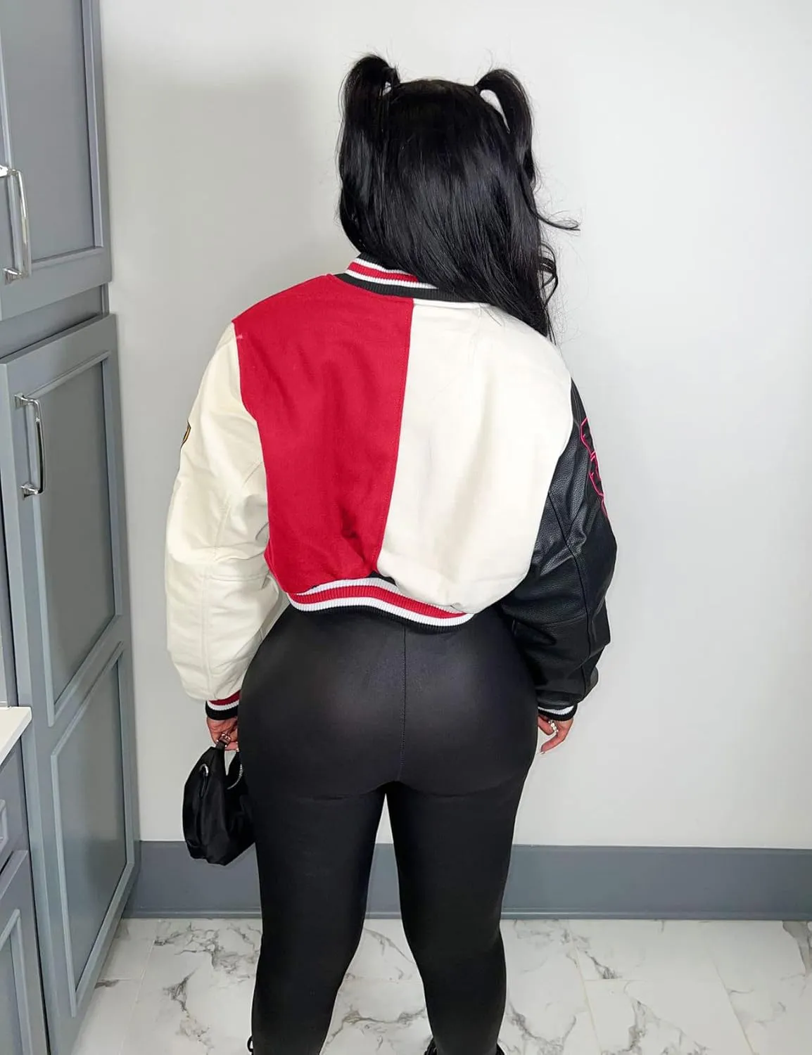 Perbai Women's Cropped Varsity Jacket Colorblock Letter Print Button Down Letterman Bomber Coat with Pockets Y2K Streetwear