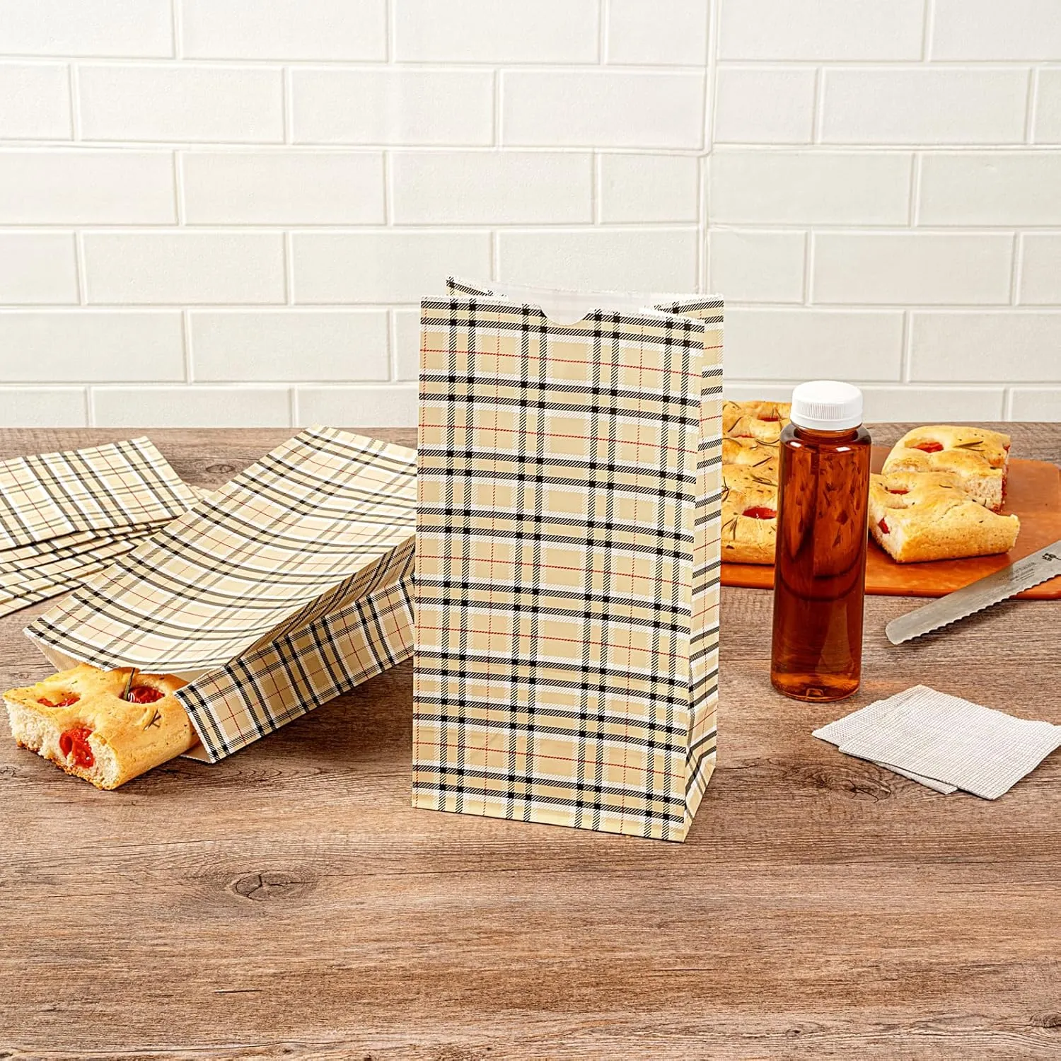 Restaurantware Bag Tek 6 LB Disposable Lunch Bags 100 Sturdy Take Out Bags - Flat Bottom Great For Restaurants Cafes And Bakeries Plaid Paper Popcorn Bags Versatile For Grocery And More