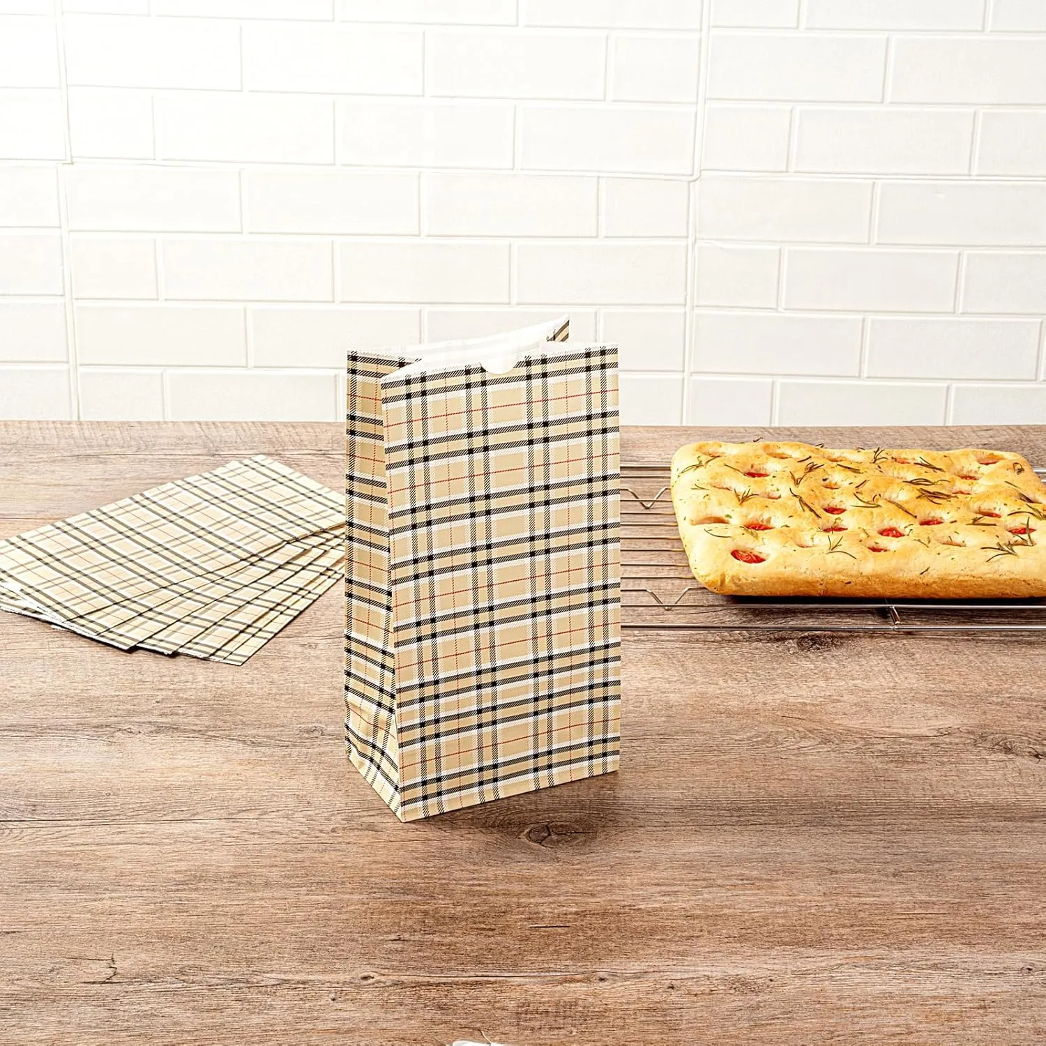 Restaurantware Bag Tek 6 LB Disposable Lunch Bags 100 Sturdy Take Out Bags - Flat Bottom Great For Restaurants Cafes And Bakeries Plaid Paper Popcorn Bags Versatile For Grocery And More