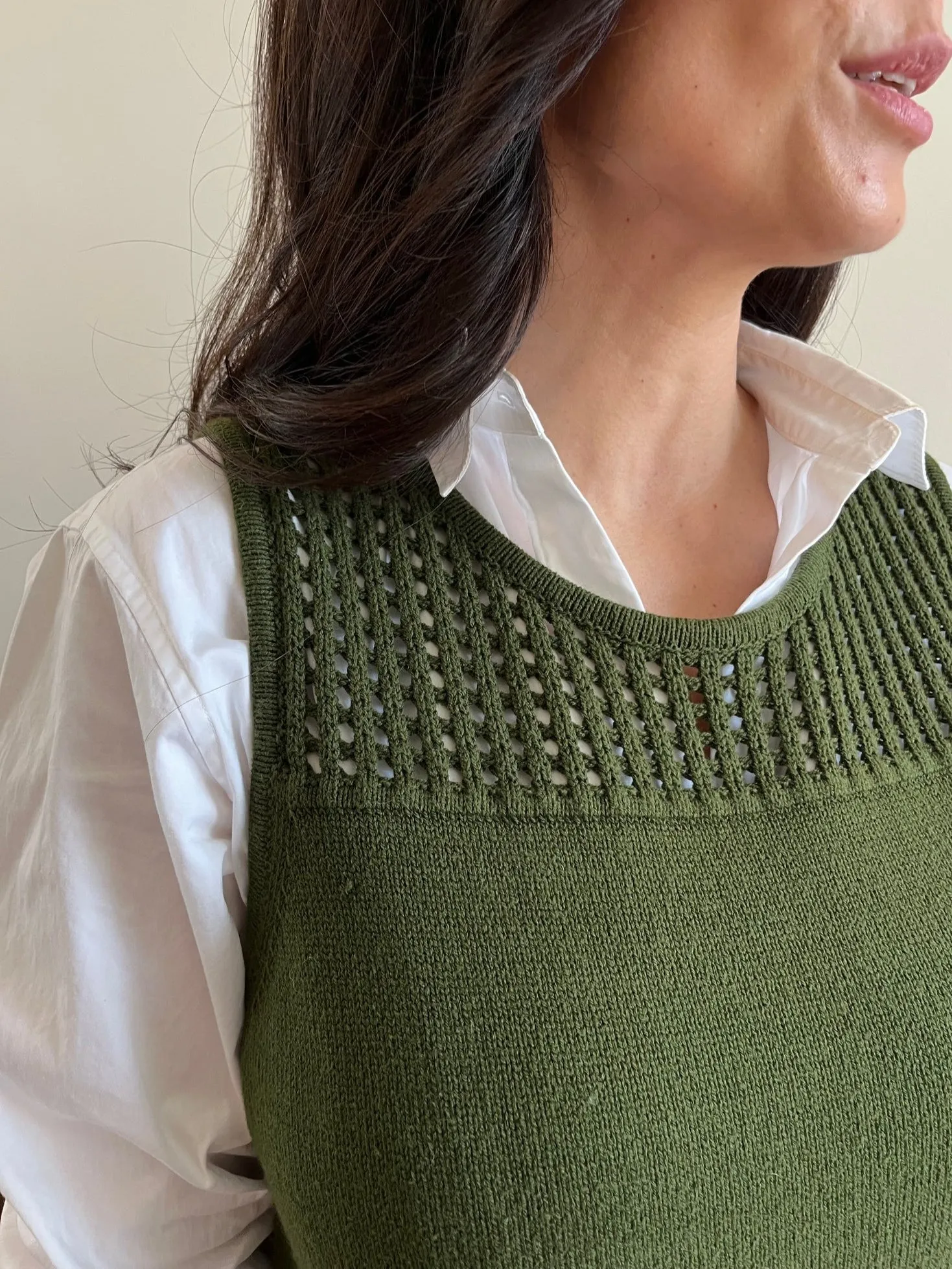 Sleeveless fringe sweater