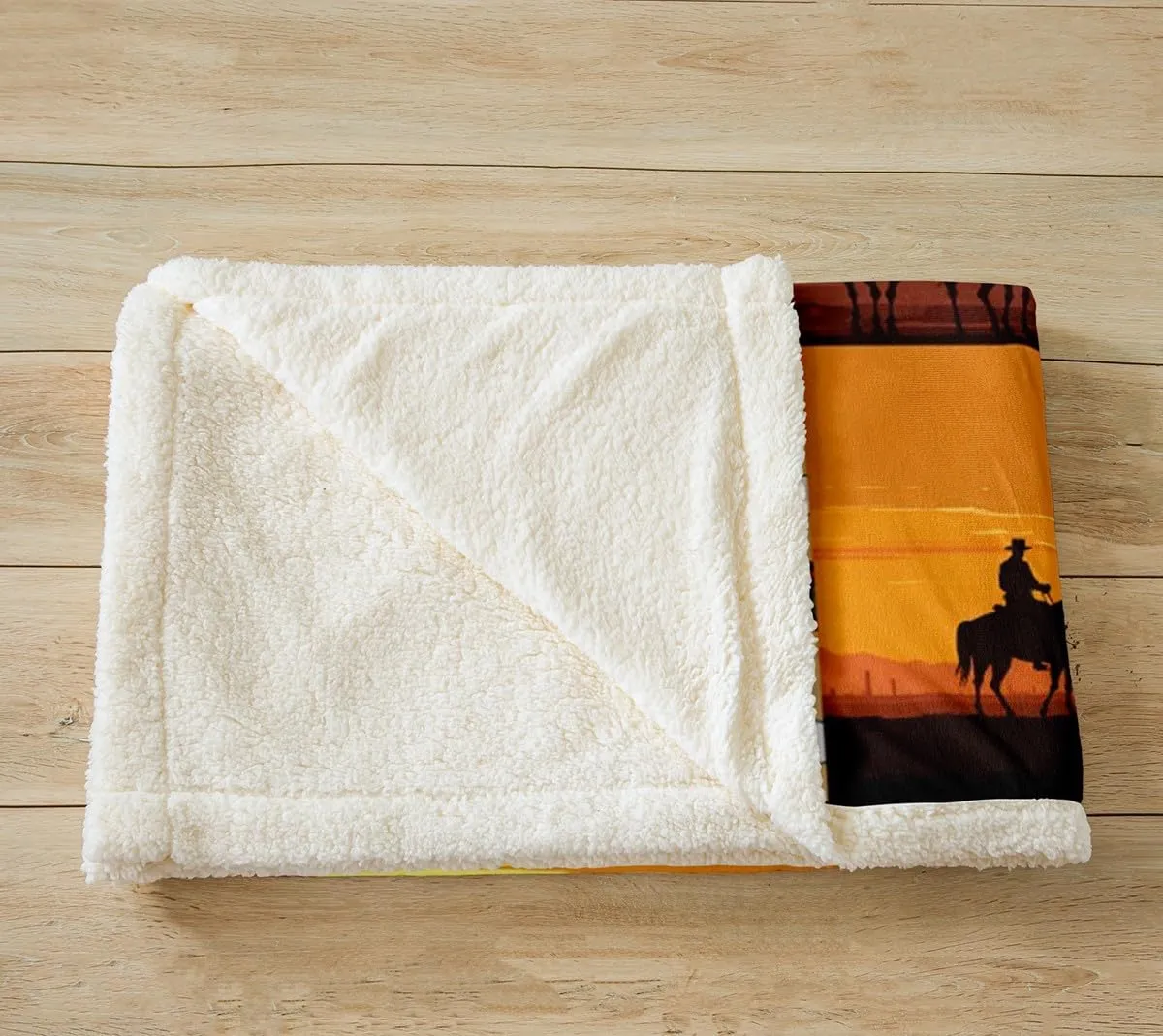 Southwest Cowboy Flannel Blanket,Cowhide Western Arrow Horseshoes Fuzzy Blanket for Children Present,Bull Boho Tribal Aztec Stripes Patchwork Polyester Throw Blanket for Couch, Twin (60 x 80 Inch)