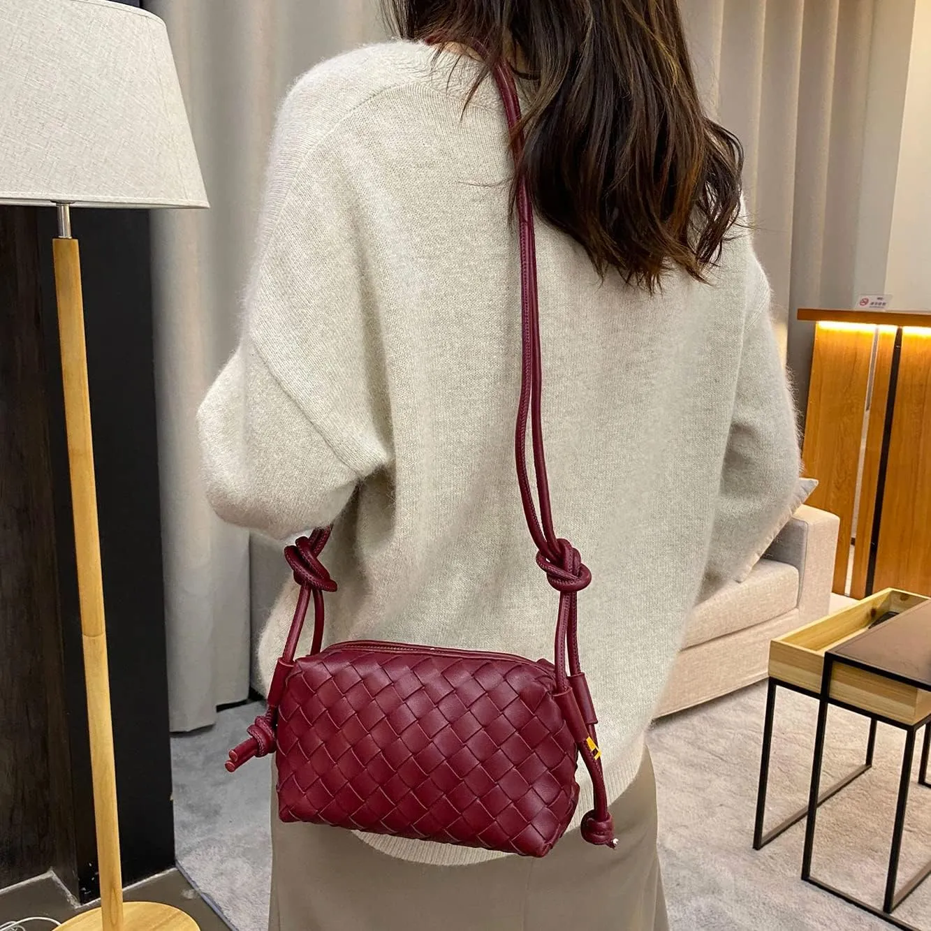 UPSONG Woven Crossbody Bags for Women，Fashion Leather Lightweight Handbags Shoulder Bag Phone Purse Ladies Messenger Bag
