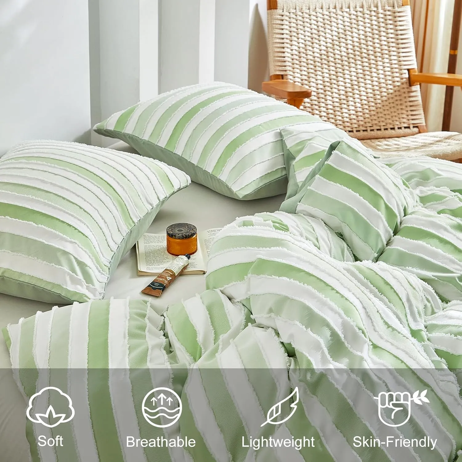 WARMDERN White and Green Boho Duvet Cover King Size, Striped Tufted Duvet Cover Set, Textured Bedding Set, 3 Pcs Soft Microfiber Bedding with Zipper and Conner Ties(King, White Green)