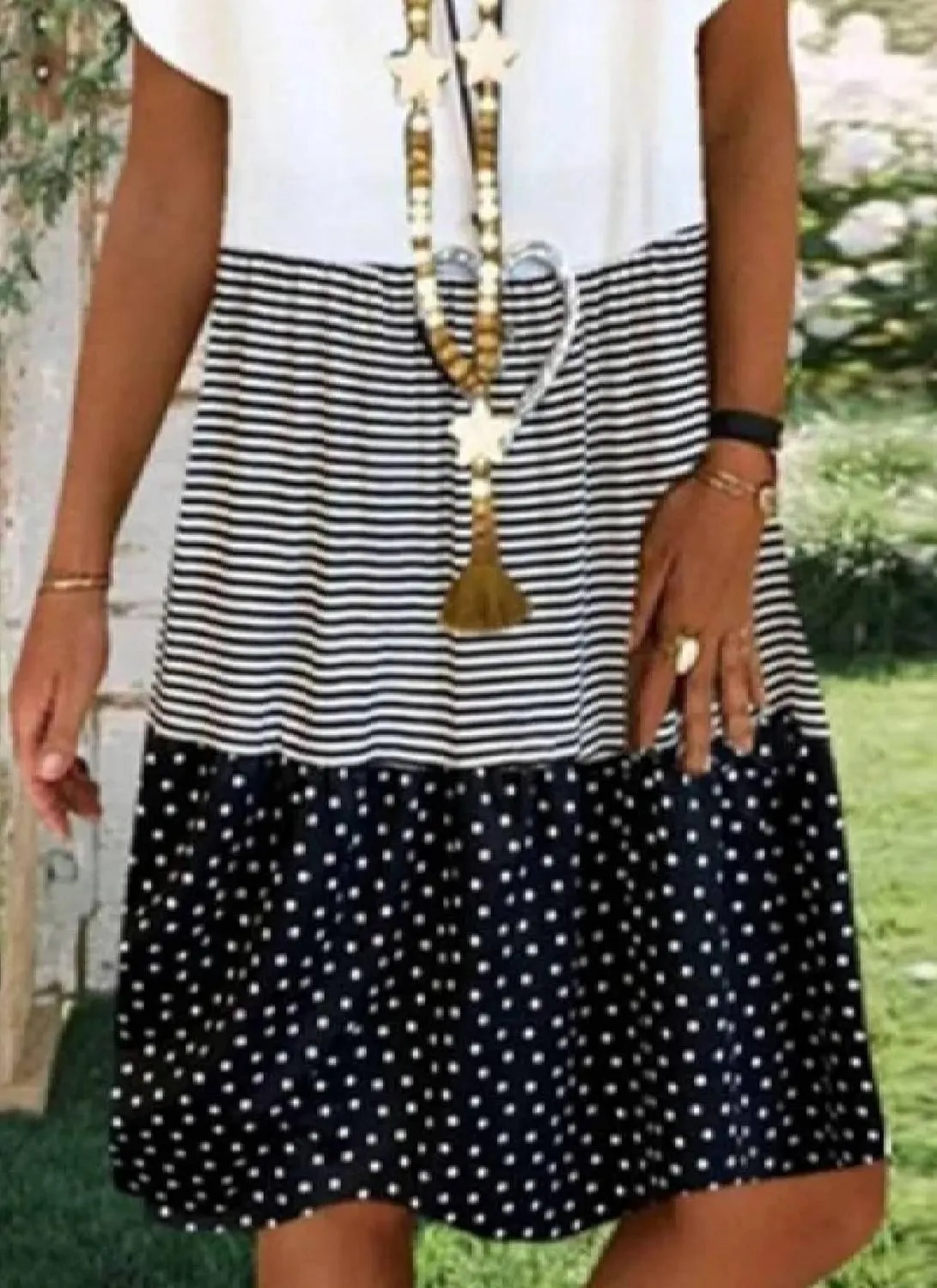 Women's 2025 Summer Trendy Short Sleeve V-Neck Chic Print A-Line Mini Dress Casual Beach Vacation Travel Outfits