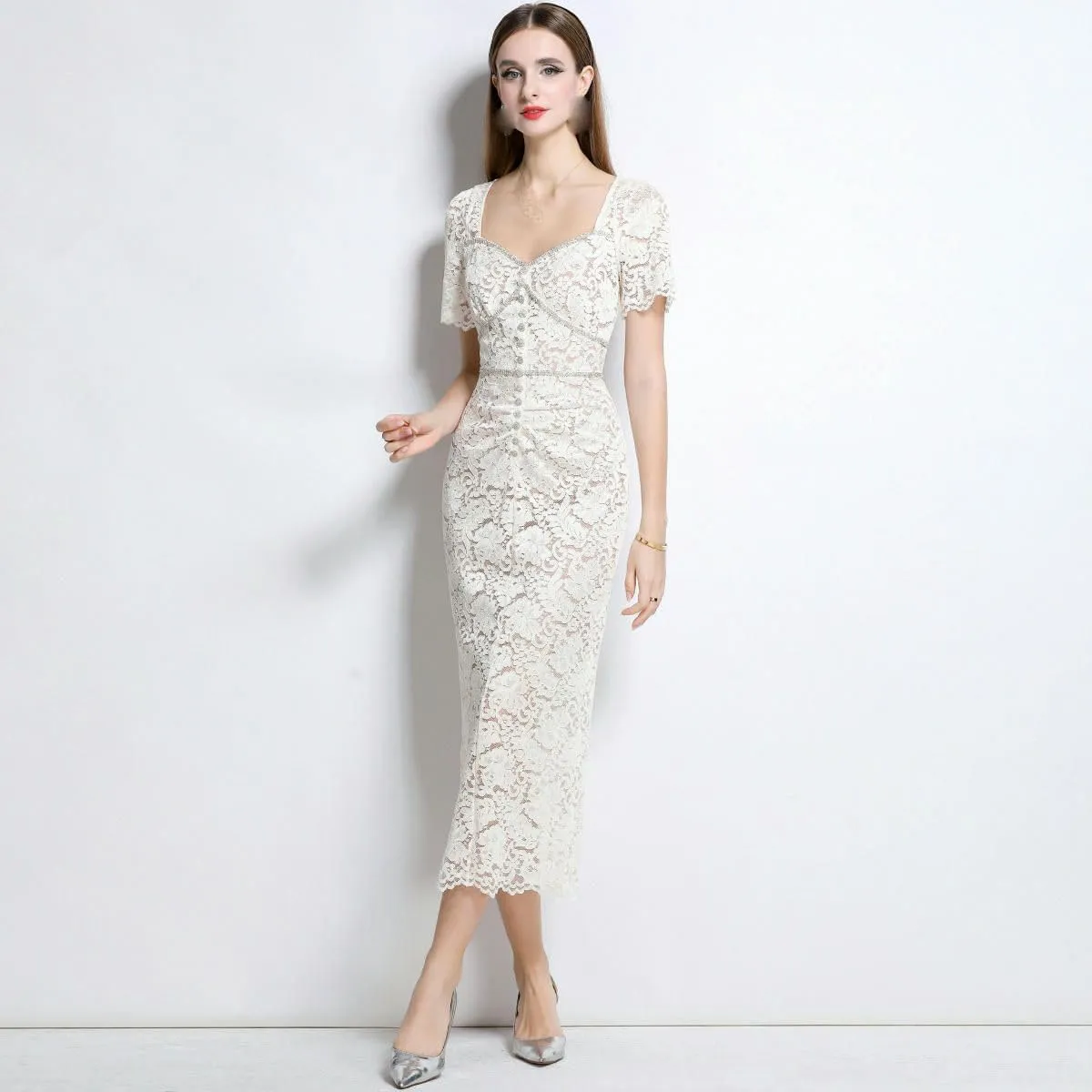 Women's French Vintage Square Neck Short-Sleeve Lace Slimming Dress with Slip